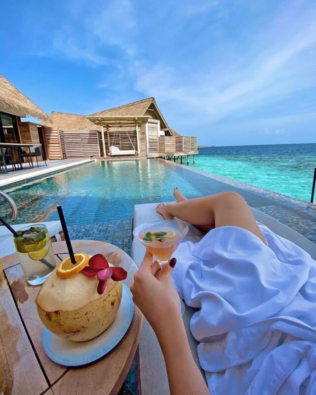 📍Malediwy

Jak ocenicie Malediwy? Tak, czy nie? 🌺
Chcielibyście się obudzić w takim miejscu? A może ktoś z Was już je odwiedził?

Obserwuj @lifestyler.pl by poznać piękne miejsca i hotele na świecie 🌍

Credit: @_travelworld.__

#malediwy#polishtraveller#travelgram #lato #polishtravelblogs #wakacje #pieknewidoki #blogipodroznicze #podróżnicy #podróżemałeiduże #polacywpodrozy #podroz #zwiedzamy #przygoda #wyprawa #podrozemaleiduze #natura #podróże #zwiedzanie #polskiblog #widoki#baliindonesia #podróżująceplecy #pocztowkazwakacji #pieknemiejsce #turysta #wyjazd #kochampodróże #podróżowanie #maldives